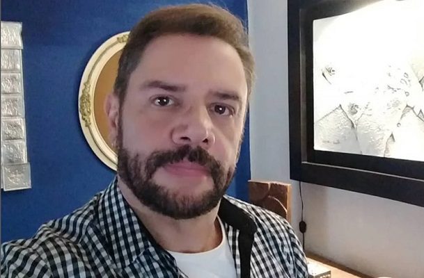Suspenden amparo a favor del actor Héctor Parra por falsedad de firma