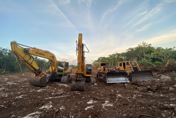 AMLO acusa “chicanadas” para frenar el Tren Maya