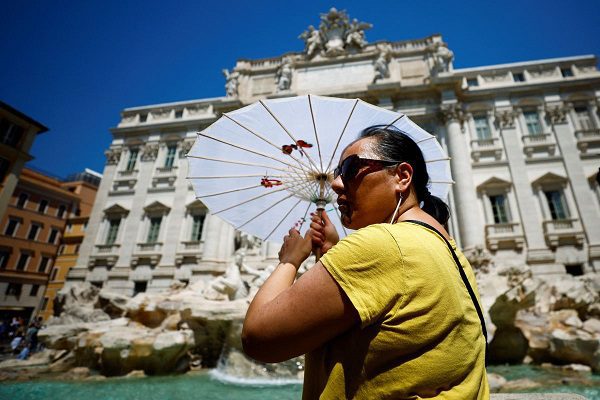 Ola de calor ya causó mil 700 muertes en España y Portugal: OMS
