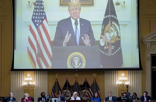 "Tribunal de pacotilla", dice Trump sobre el comité que investiga asalto al Capitolio