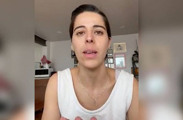La actriz Verónica Bravo denuncia a BBVA de deslindarse tras el robo de su dinero