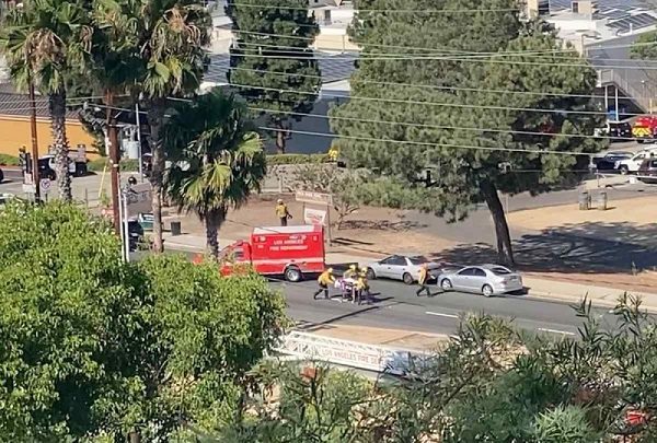 2 muertos y 5 heridos dejó tiroteo en parque de California