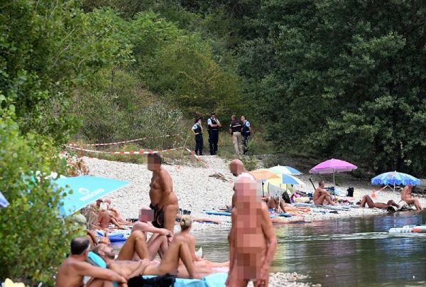 Matan a tiros a hombre por tocarse mientras miraba a mujer en playa nudista