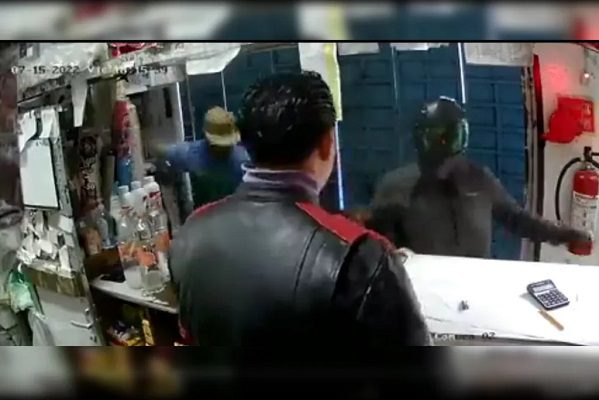 "Le vamos a echar lumbre a esta madr*": Captan extorsión de La Unión Tepito en La Merced