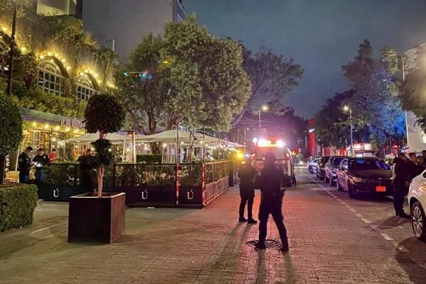 Balean a hombre mientras cenaba en un restaurante de Polanco