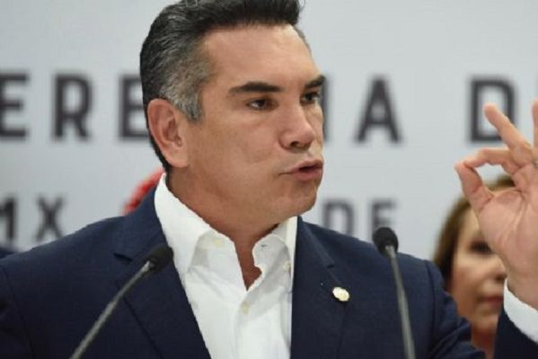 AMLO se desmarca de denuncias de 'Alito' Moreno en el extranjero