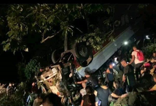 Accidente vial en Nicaragua deja 16 muertos, la mayoría migrantes