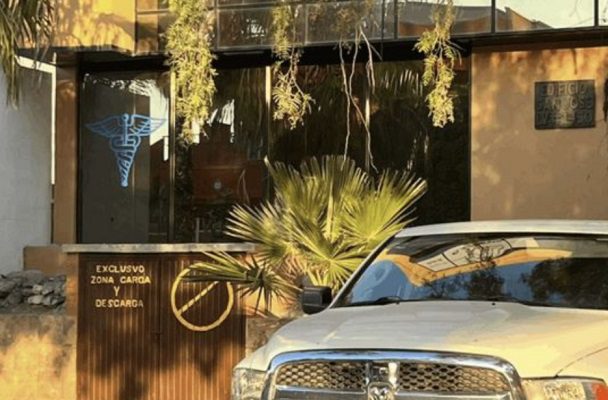 Fiscalía de BC investiga muerte de mujer durante cirugía estética en clínica de Tijuana