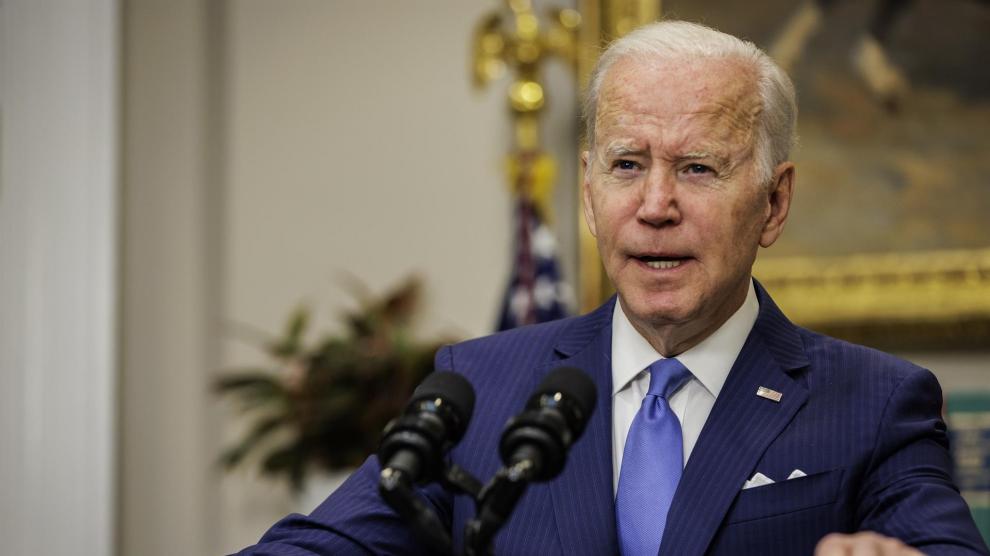 Biden promete seguir la lucha contra las armas tras nuevo tiroteo en Illinois