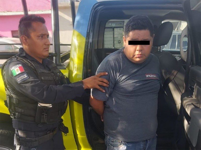 Detenido por robarle a su esposa y golpearla