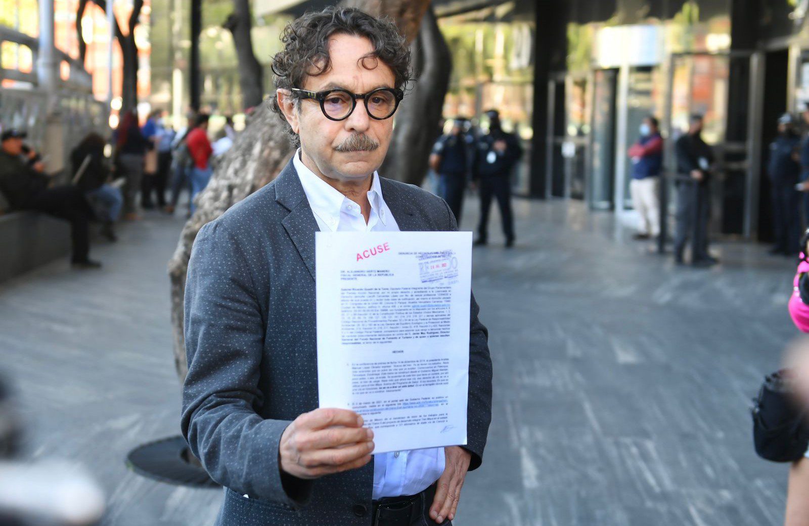 Quadri presenta denuncia ante la FGR por delitos ambientales durante la construcción del Tren Maya