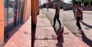 Sujeto ataca a machetazos a un ‘lomito’ en Hidalgo #VIDEO
