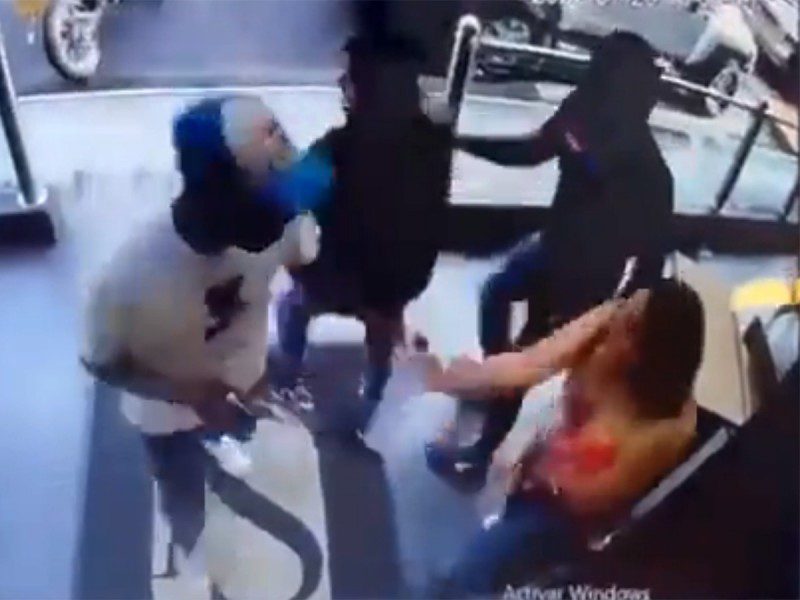 Víctima de robo le dispara al ladrón y lo mata