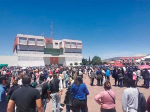 Acarreos, largas filas y disturbios en votación de Morena en Hidalgo #VIDEOS