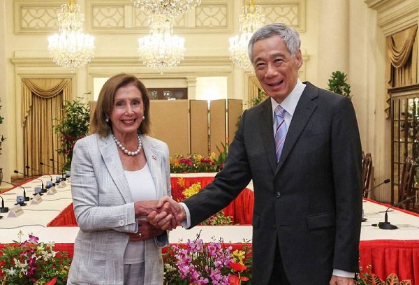 Nancy Pelosi inicia su gira por Asia, en medio de tensión por posible visita a Taiwán