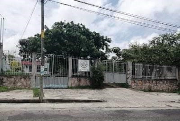 Mujer dispara contra exesposo y luego se quita la vida frente a su hijo en un DIF de Morelos
