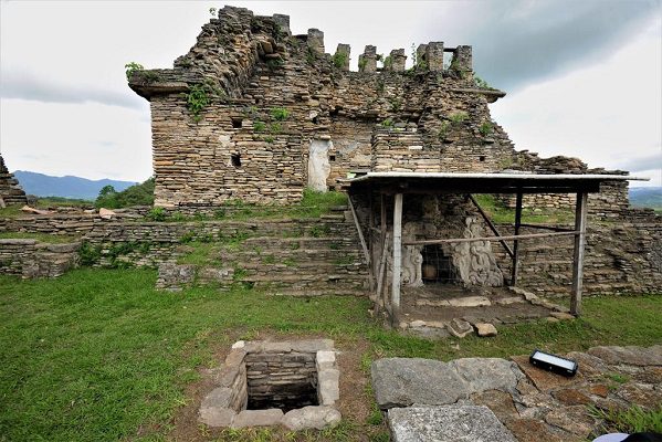 Hallan en Chiapas cripta prehispánica donde se realizaban ritos de cremación