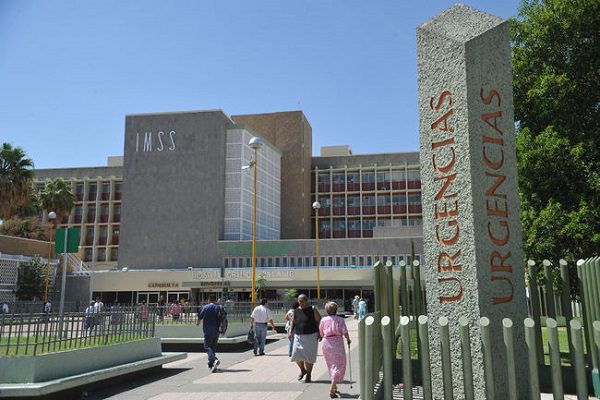 Supuesto intercambio de bebés en IMSS en Torreón desata movilización policiaca