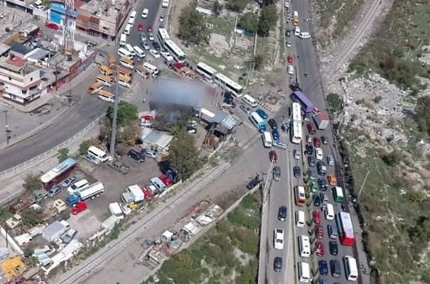 Transportistas comienzan a liberan carreteras del Edomex