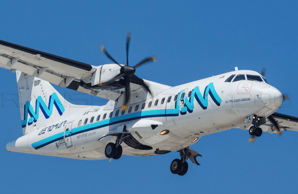 Madre denuncia que Aeromar extravío a su hija durante horas en el AICM