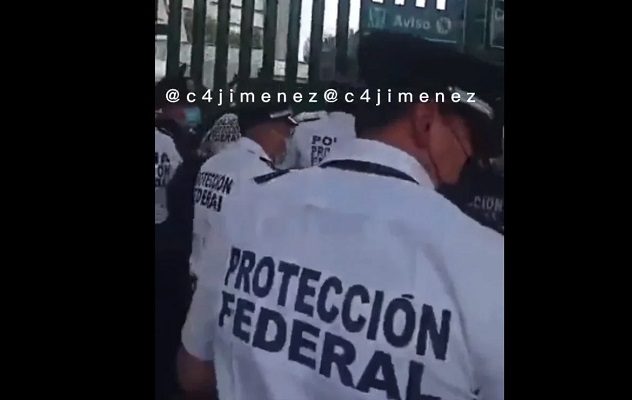 Trabajadora del IMSS en La Raza se niega a revisión y se desata enfrentamiento #VIDEO
