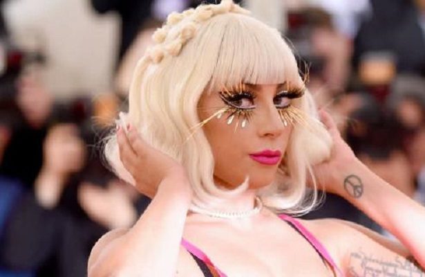 Lady Gaga confirma que protagonizará la secuela de 'Joker' junto a Joaquin Phoenix