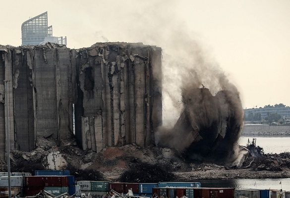 Se derrumban almacenes en Beirut en pleno aniversario de explosión que dejó 220 muertos