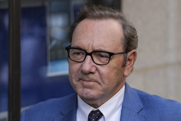 Kevin Spacey pagará 31 mdd a productora de 'House of Cards'