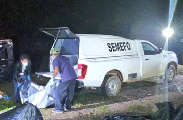 Abandonan los cuerpos de seis hombres, dos de ellos decapitados, en Guerrero