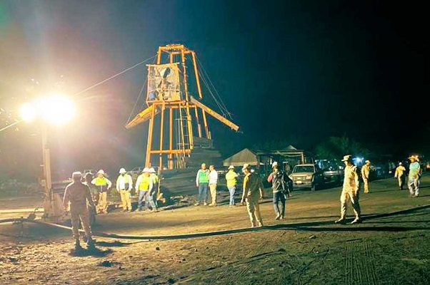 Dueño de mina que se derrumbó en Coahuila rinde declaración en Fiscalía estatal
