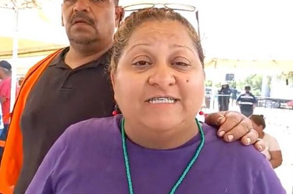 "Gracias por tomarse la foto con mi dolor": madre a AMLO tras visita a mina en Coahuila