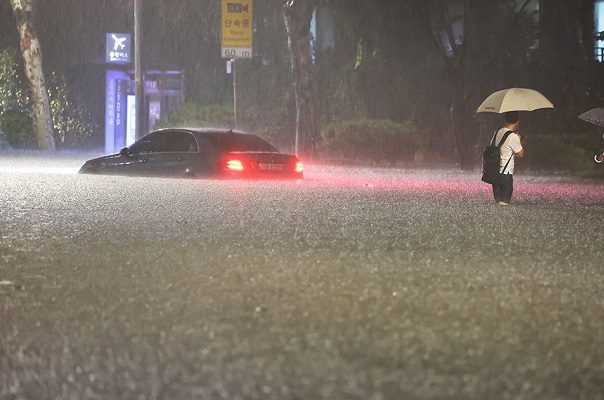 Las peores lluvias en 80 años en Corea del Sur dejan 8 muertos