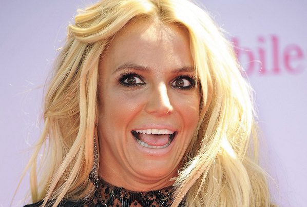Britney Spears y Elton John lanzarán canción, confirma el cantante