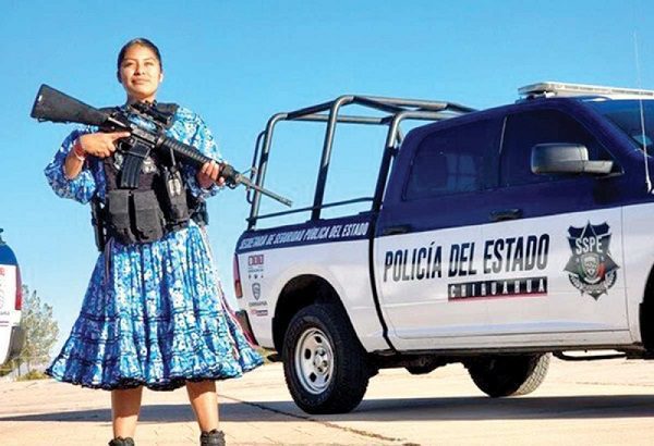 Mujer rarámuri de 21 años se suma a la Policía de Chihuahua