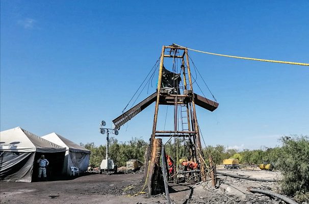 A una semana de derrumbe, alistan ingreso de rescatistas a mina en Coahuila