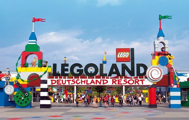 Decenas de heridos tras choque en montaña rusa de Legoland en Alemania