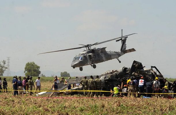 Envían a EE.UU. cajas negras de helicóptero que se desplomó tras captura de Caro Quintero