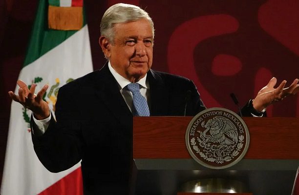 AMLO acusa que mineros fueron inscritos al IMSS tras derrumbe en Coahuila
