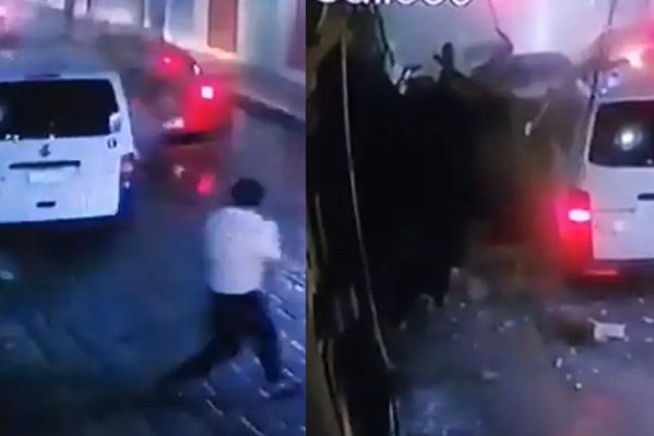 Hombre se salva por poco de derrumbe de fachada en Campeche #VIDEO