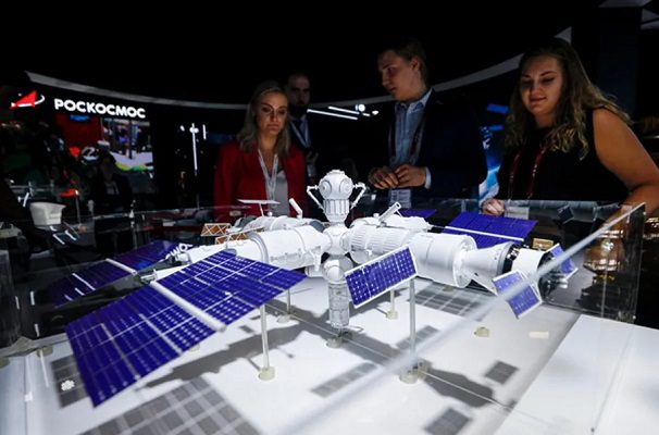 Rusia revela maqueta de su nueva estación espacial