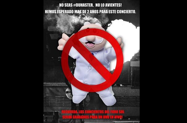 Fans de Rammstein piden no lanzar peluches de Dr. Simi en concierto en México