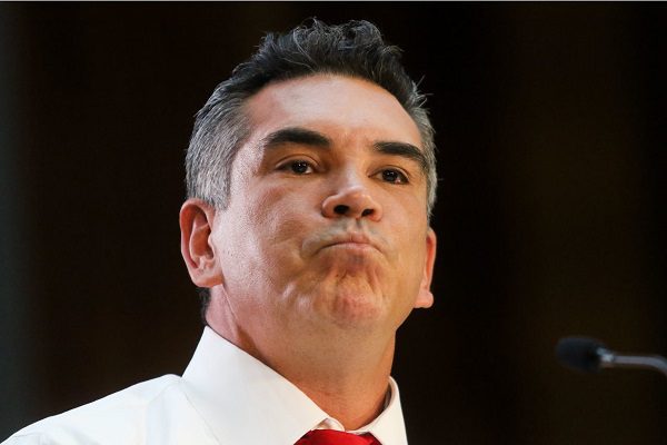 Fiscalía de Campeche pide desafuero de Alejandro Moreno para procesarlo penalmente