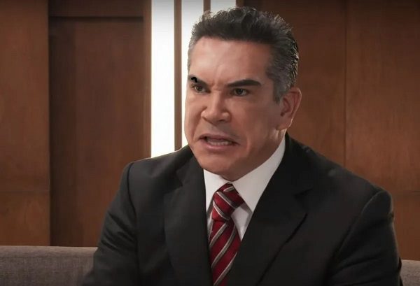 AMLO descarta persecución contra Alejandro Moreno por solicitud de desafuero