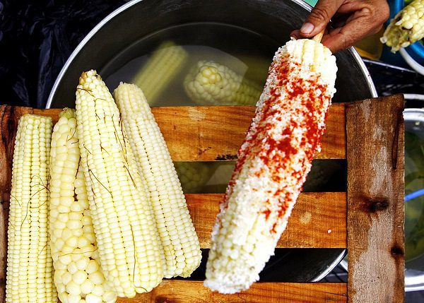 Local en Monterrey ofrece un año de elotes gratis a quien ayude a atrapar ladrones #VIDEO