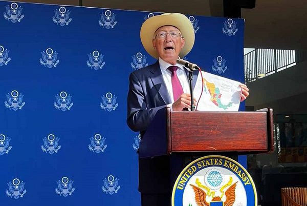 El embajador Ken Salazar dice que "la seguridad es más importante que el T-MEC