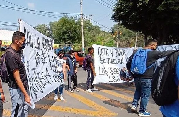 Afición de Cruz Azul acorrala exige resultados a los jugadores