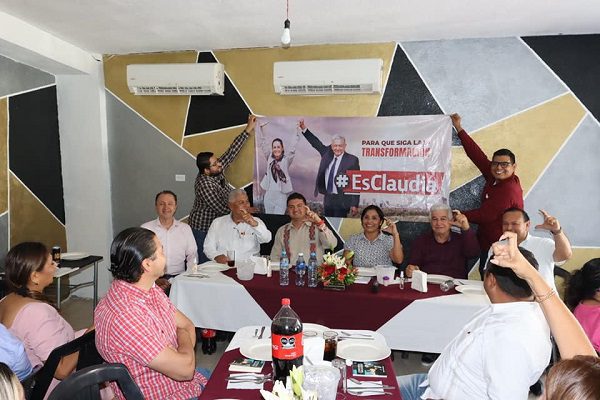 Hermano de AMLO asiste a reunión en apoyo a Sheinbaum rumbo al 2024