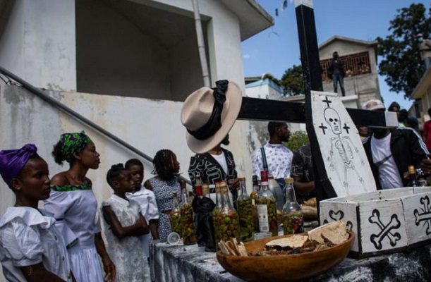 Encuentran en Nigeria 20 cuerpos momificados utilizados para ritos vudús