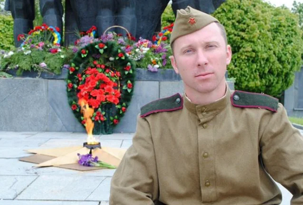 Muere jefe militar prorruso durante atentado con bomba en su auto