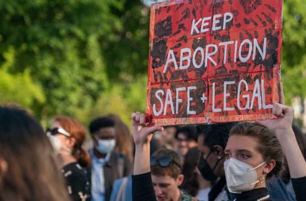 Gobierno de EEUU exige que se permita abortar si hay riesgo para la madre